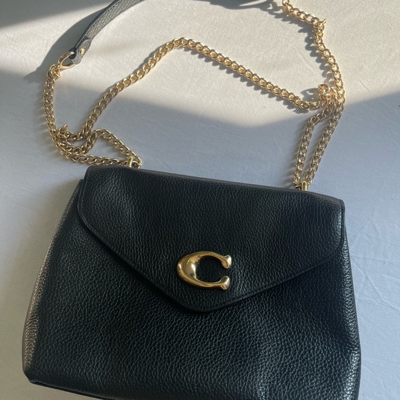 Black Leather Shoulder Bag with Gold Chain - Picture 1 of 6